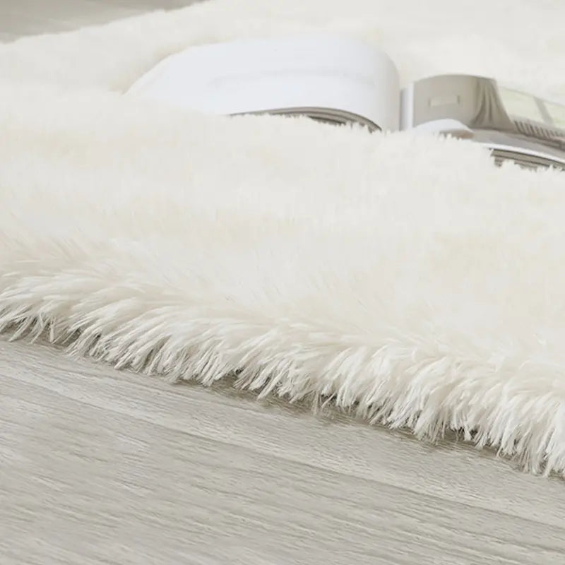 White Fluffy Floor Rugs, Material 2